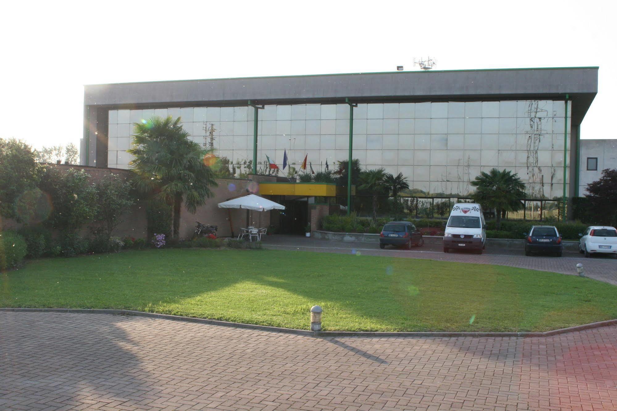 Orzihotel Orzivecchi Esterno foto